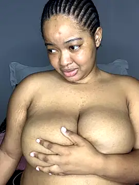 sexytinashe21 online show from October 19, 2025, 5:59 pm