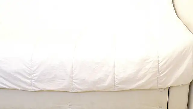 amabel zambrano online show from March 12, 2025, 9:02 am