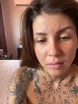 Snapshot of Izy_cute_ chatting on October 2, 2025, 5:16 pm Izy cute online show from October 2, 2025, 5:16 pm