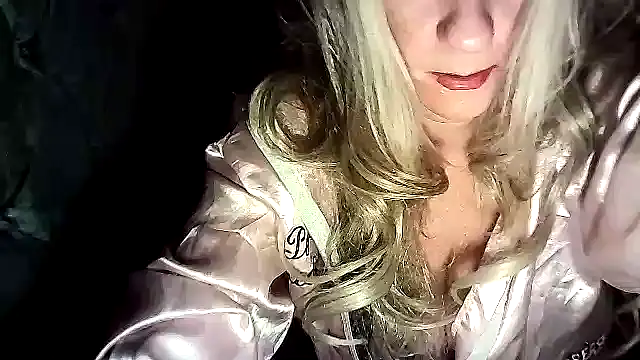 Snapshot of ImogenBrooke chatting on February 25, 2025, 1:20 am ImogenBrooke online show from February 25, 2025, 1:20 am