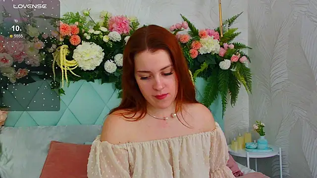 Snapshot of EllieGarson chatting on October 5, 2025, 5:14 pm EllieGarson online show from October 5, 2025, 5:14 pm