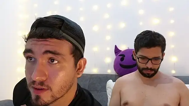 Snapshot of Dante_Bones chatting on March 21, 2025, 3:12 am Dante Bones online show from March 21, 2025, 3:12 am