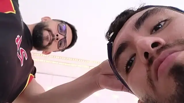 Snapshot of Dante_Bones chatting on October 7, 2025, 2:40 pm Dante Bones online show from October 7, 2025, 2:40 pm