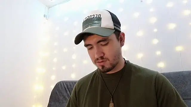 Snapshot of Dante_Bones chatting on March 18, 2025, 5:23 pm Dante Bones online show from March 18, 2025, 5:23 pm