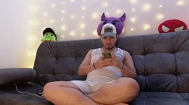 Snapshot of Dante_Bones chatting on January 31, 2025, 2:48 am Dante Bones online show from January 31, 2025, 2:48 am