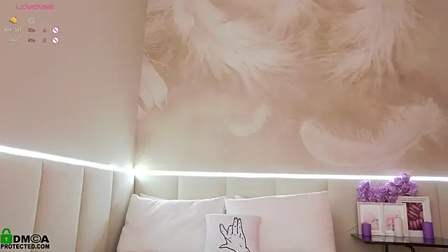 Snapshot of Rina_Red chatting on March 6, 2025, 1:48 am Rina Red online show from March 6, 2025, 1:48 am