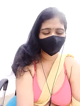 Lucky-Deepthi online show from April 5, 2026, 1:51 pm