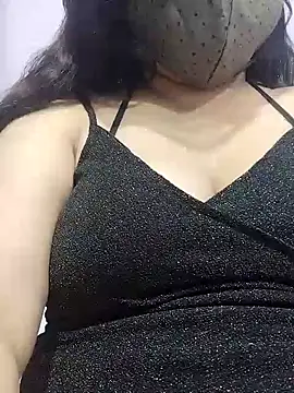 Snapshot of BigAssSarah chatting on January 19, 2025, 1:21 am BigAssSarah online show from January 19, 2025, 1:21 am