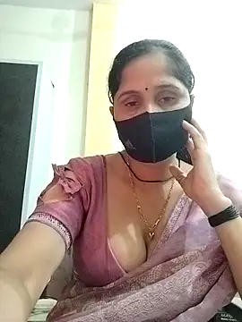 priyancyfun online show from December 18, 2025, 4:11 pm