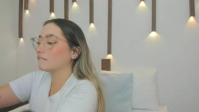 antonella cutie  online show from February 5, 2025, 12:06 pm