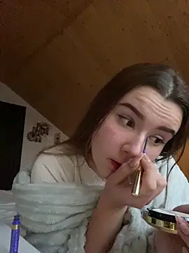 mewKate online show from March 9, 2025, 4:11 pm