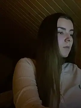 mewKate online show from February 20, 2025, 6:35 pm