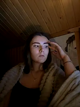 mewKate online show from November 26, 2025, 6:08 pm