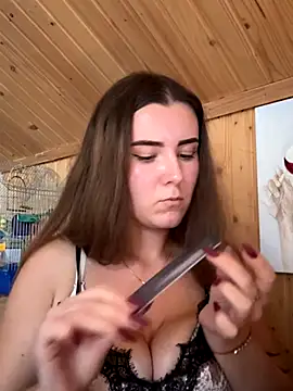 mewKate online show from September 24, 2025, 1:06 pm