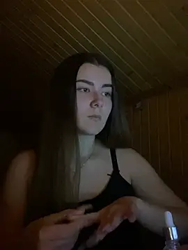 mewKate online show from January 28, 2025, 7:42 pm