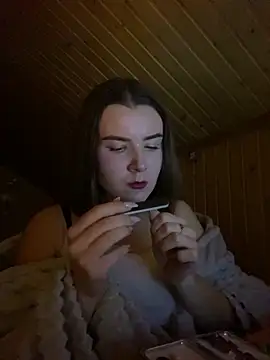 mewKate online show from March 2, 2025, 4:47 pm