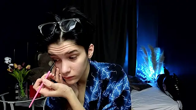 Hyeon Jin online show from March 16, 2025, 10:11 am