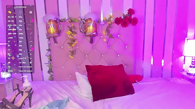 TylerBloom online show from September 30, 2025, 4:57 pm