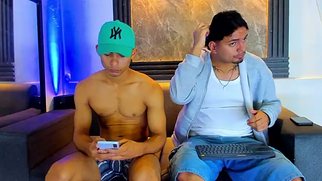 Snapshot of EnriquevillaF chatting on September 19, 2025, 11:47 am EnriquevillaF online show from September 19, 2025, 11:47 am