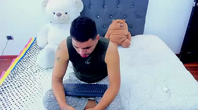 EnriquevillaF online show from February 24, 2025, 12:16 pm