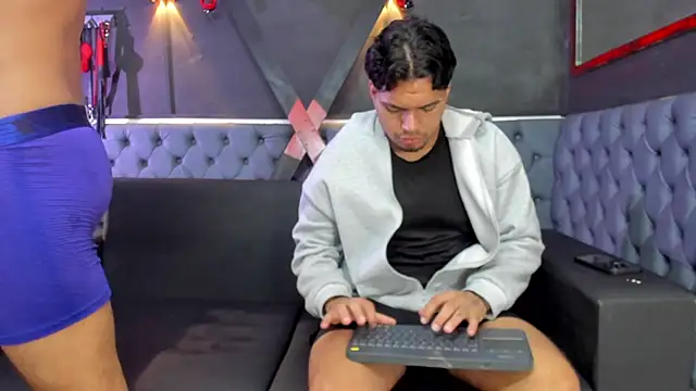 Snapshot of EnriquevillaF chatting on September 20, 2025, 11:59 am EnriquevillaF online show from September 20, 2025, 11:59 am