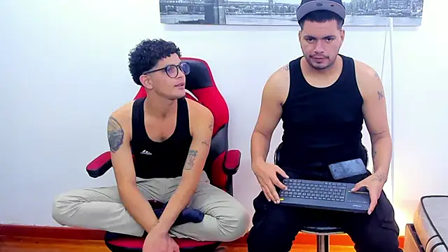EnriquevillaF online show from February 6, 2025, 8:56 pm