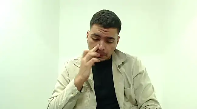 EnriquevillaF online show from February 26, 2025, 10:04 pm