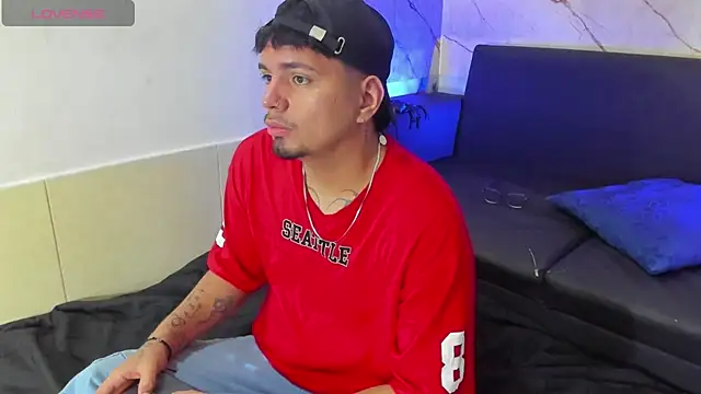 Snapshot of EnriquevillaF chatting on September 29, 2025, 12:44 pm EnriquevillaF online show from September 29, 2025, 12:44 pm