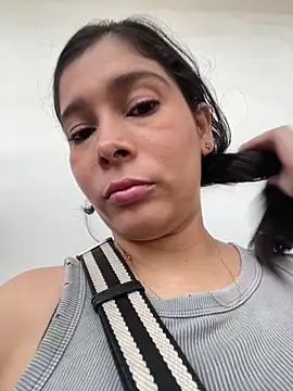 MilaRux online show from February 21, 2026, 1:57 pm