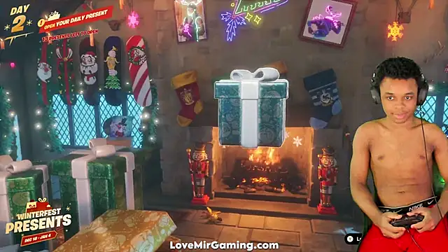 Snapshot of lovemirgaming chatting on December 19, 2025, 9:28 pm lovemirgaming online show from December 19, 2025, 9:28 pm