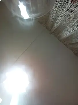 Lauren Amabel online show from April 9, 2026, 5:08 pm