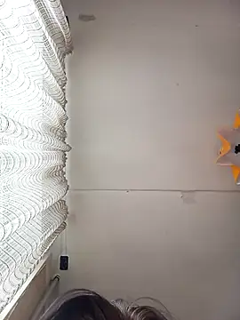 Lauren Amabel online show from February 13, 2026, 1:44 pm