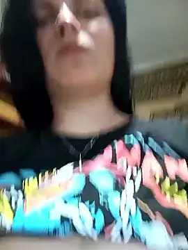 Lauren Amabel online show from November 19, 2025, 2:28 pm