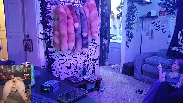 Snapshot of trashbrat chatting on February 12, 2026, 1:38 am trashbrat online show from February 12, 2026, 1:38 am