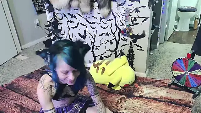 Snapshot of trashbrat chatting on November 8, 2025, 1:53 am trashbrat online show from November 8, 2025, 1:53 am