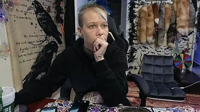 Snapshot of trashbrat chatting on December 5, 2025, 9:19 am trashbrat online show from December 5, 2025, 9:19 am