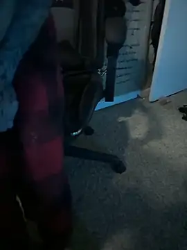 Snapshot of trashbrat chatting on November 17, 2025, 9:57 am trashbrat online show from November 17, 2025, 9:57 am