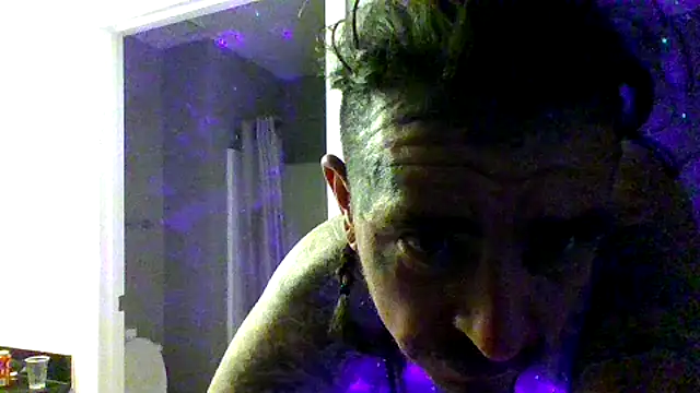 justthetip4209 online show from March 23, 2026, 11:48 pm