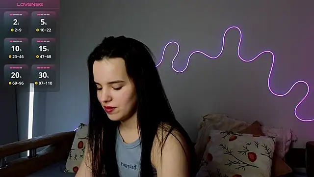 Harleen Moore online show from March 11, 2025, 11:15 pm