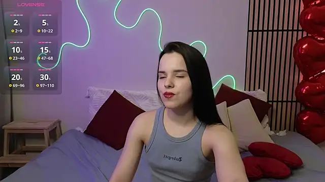 Harleen Moore online show from February 12, 2025, 1:37 pm