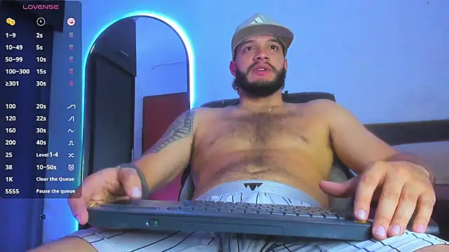 feliper 26 online show from September 9, 2025, 8:13 am