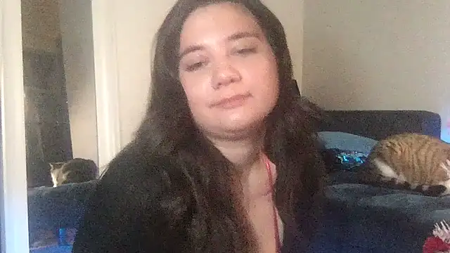 kylienotjenner online show from February 9, 2025, 10:53 am