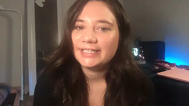 kylienotjenner online show from February 9, 2025, 7:48 am