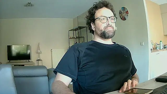 Snapshot of littlehairyman chatting on September 22, 2025, 7:14 am littlehairyman online show from September 22, 2025, 7:14 am