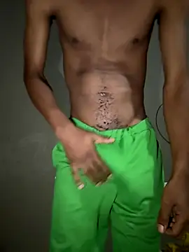 Snapshot of triplebeast chatting on October 24, 2025, 8:19 pm triplebeast online show from October 24, 2025, 8:19 pm