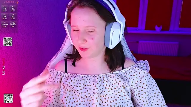 Snapshot of mon_lola chatting on February 16, 2026, 2:48 pm mon lola online show from February 16, 2026, 2:48 pm