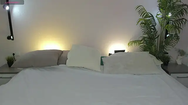 passi lover online show from October 27, 2025, 2:01 am