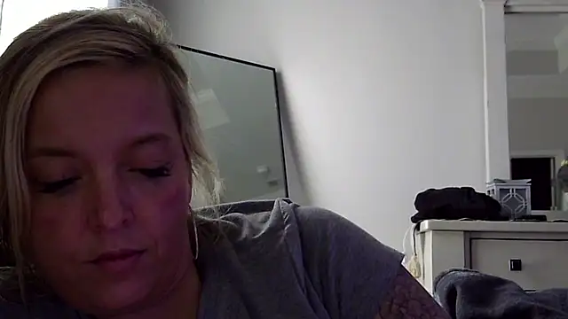 JennaLynn785 online show from February 26, 2025, 10:36 pm
