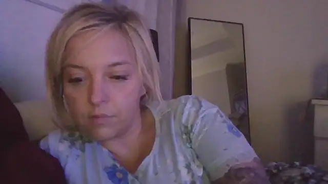 JennaLynn785 online show from February 4, 2025, 1:45 am