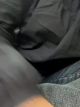 Red-Magic-25 online show from November 6, 2025, 6:50 am